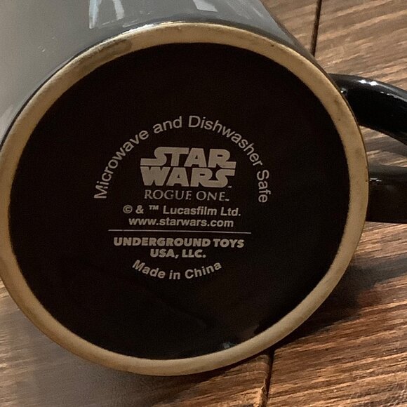 Star Wars Rogue One Darth Vader Black Ceramic Mug Microwave Dishwasher Safe 20oz - Picture 5 of 5